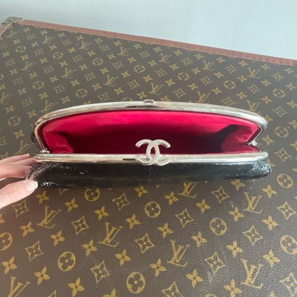 Vintage Chanel Python CC Clutch - Picture 6 of 9